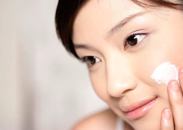 护肤的正确步骤 各种护肤品使用的先后顺序